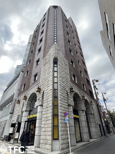 テラアシオス青山