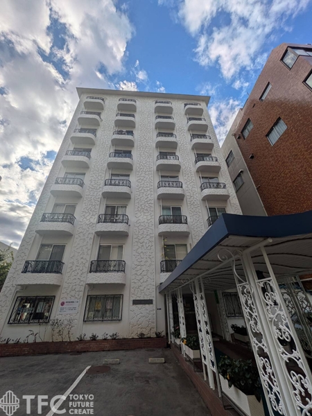 秀和南青山レジデンス