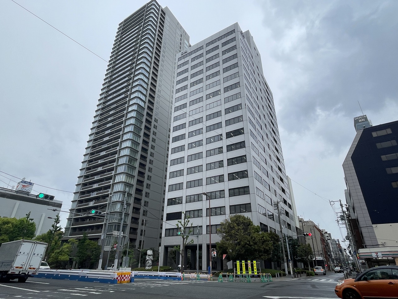 なにわ筋SIAビル